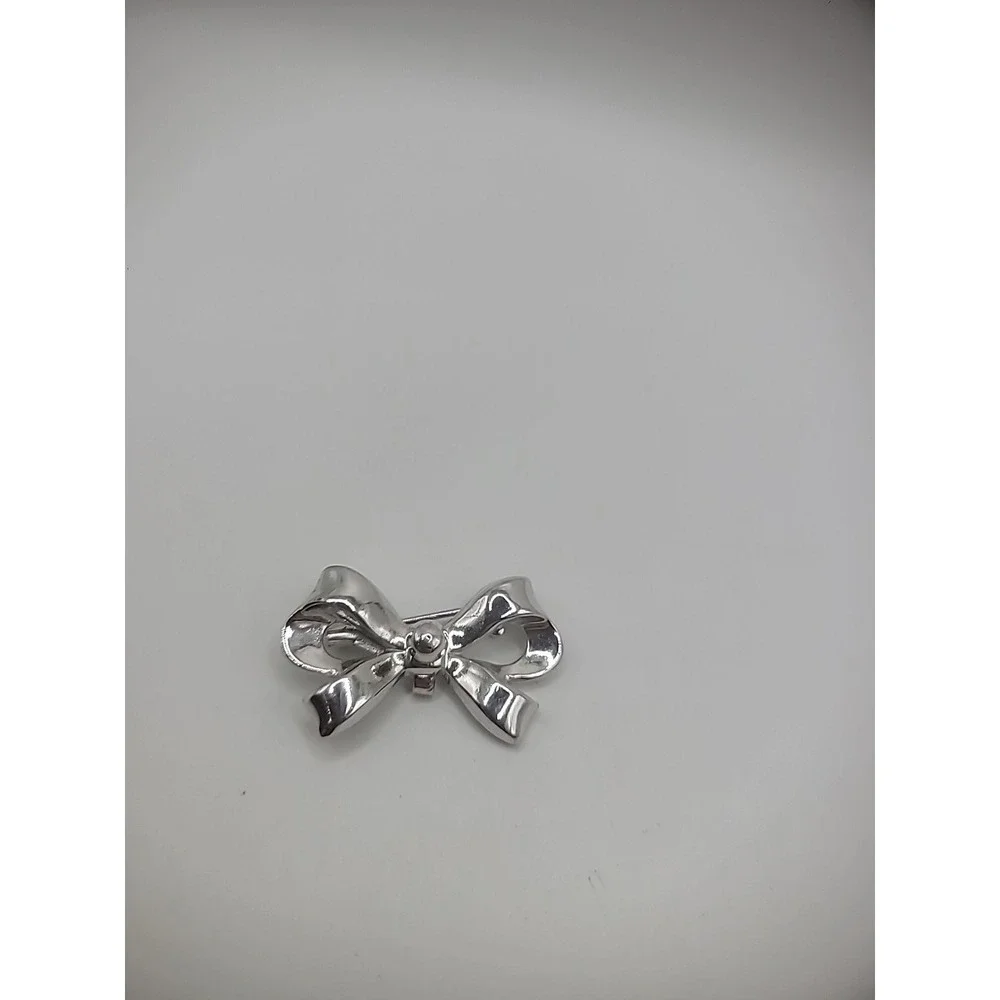 Vintage Coro Silver Tone‎ Bow Brooch Pin Jewelry Costume Dainty